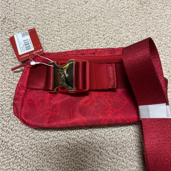 NWT LULULEMON LUNAR BELT BAG - Picture 2 of 4